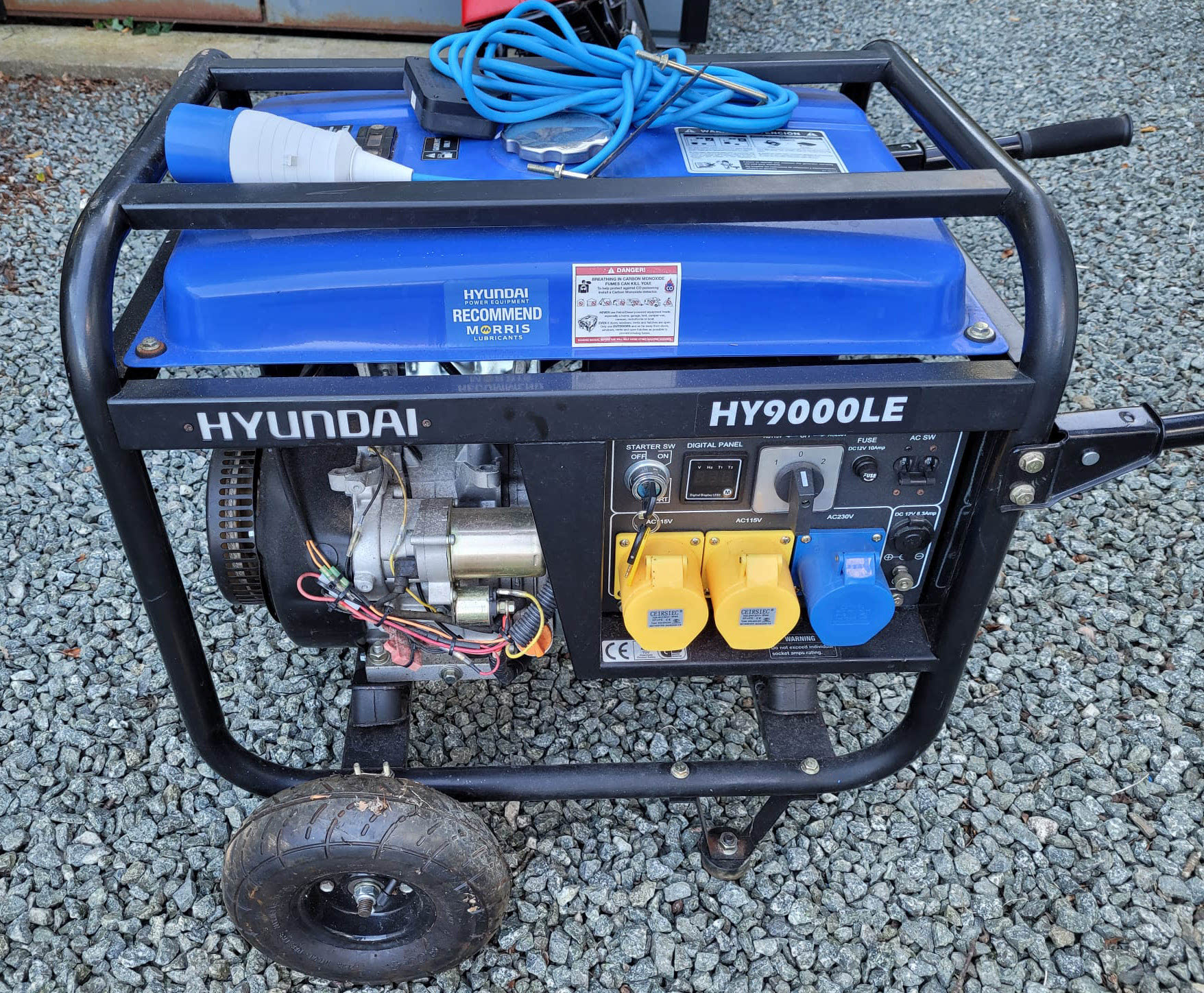 Hyundai HY9000LE generator battery replacement 12v