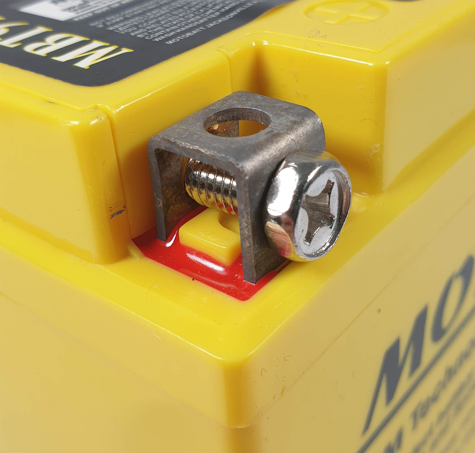 MBT9B4 Motobatt battery AGM replacement 12v 115CCA